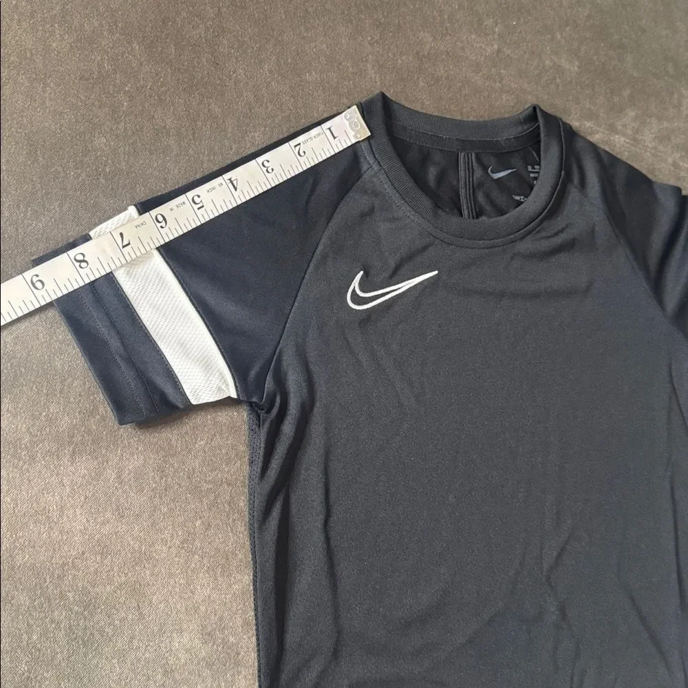 Nike Kids Academy Soccer Jersey Black Short Sleeve Top DV2849-010 Dri-Fit XS NWT